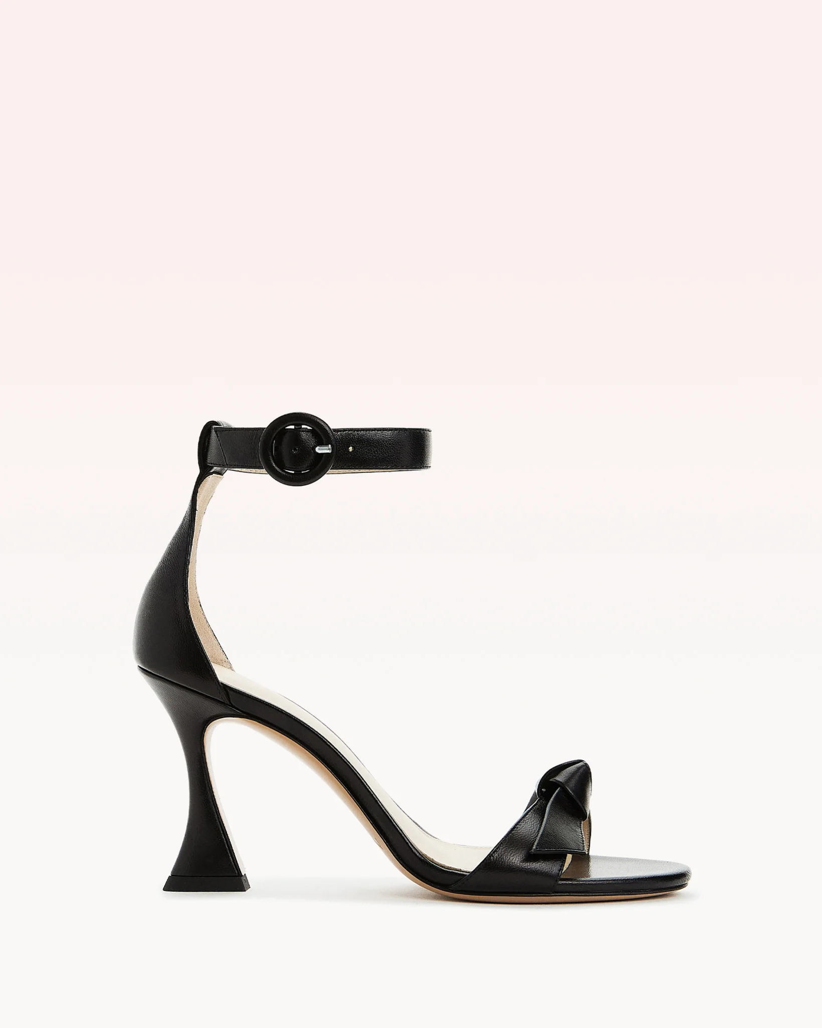 Clarita Buckle 85
