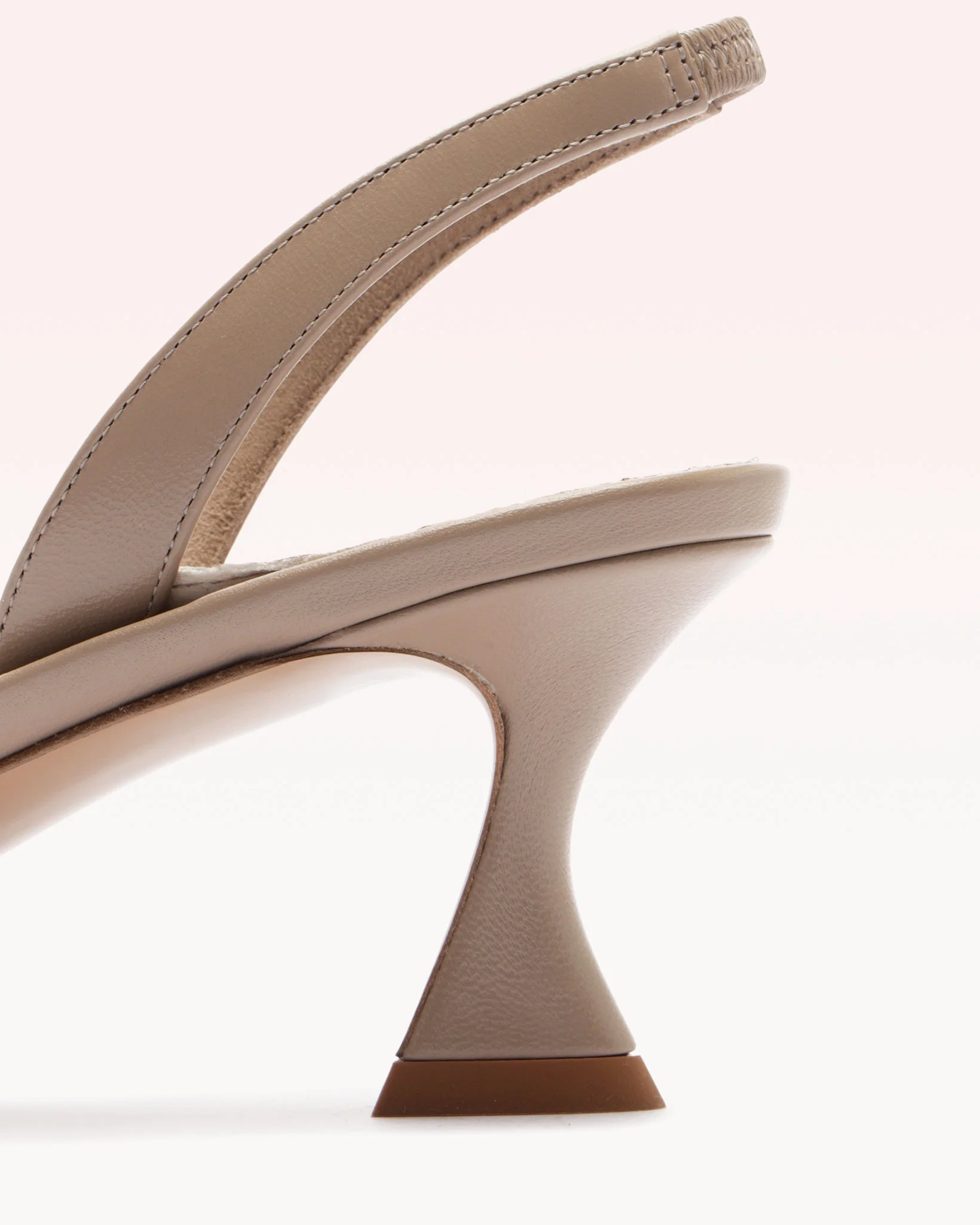 Clarita Sling Bell 60 Semolina - Image 5