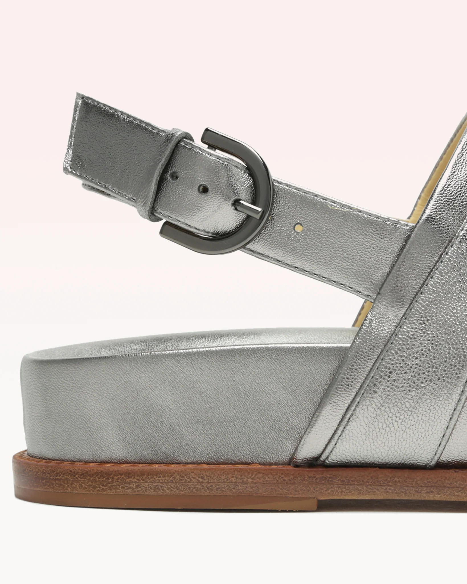 Clarita Sport Sandal Metallic Graphite - Image 5