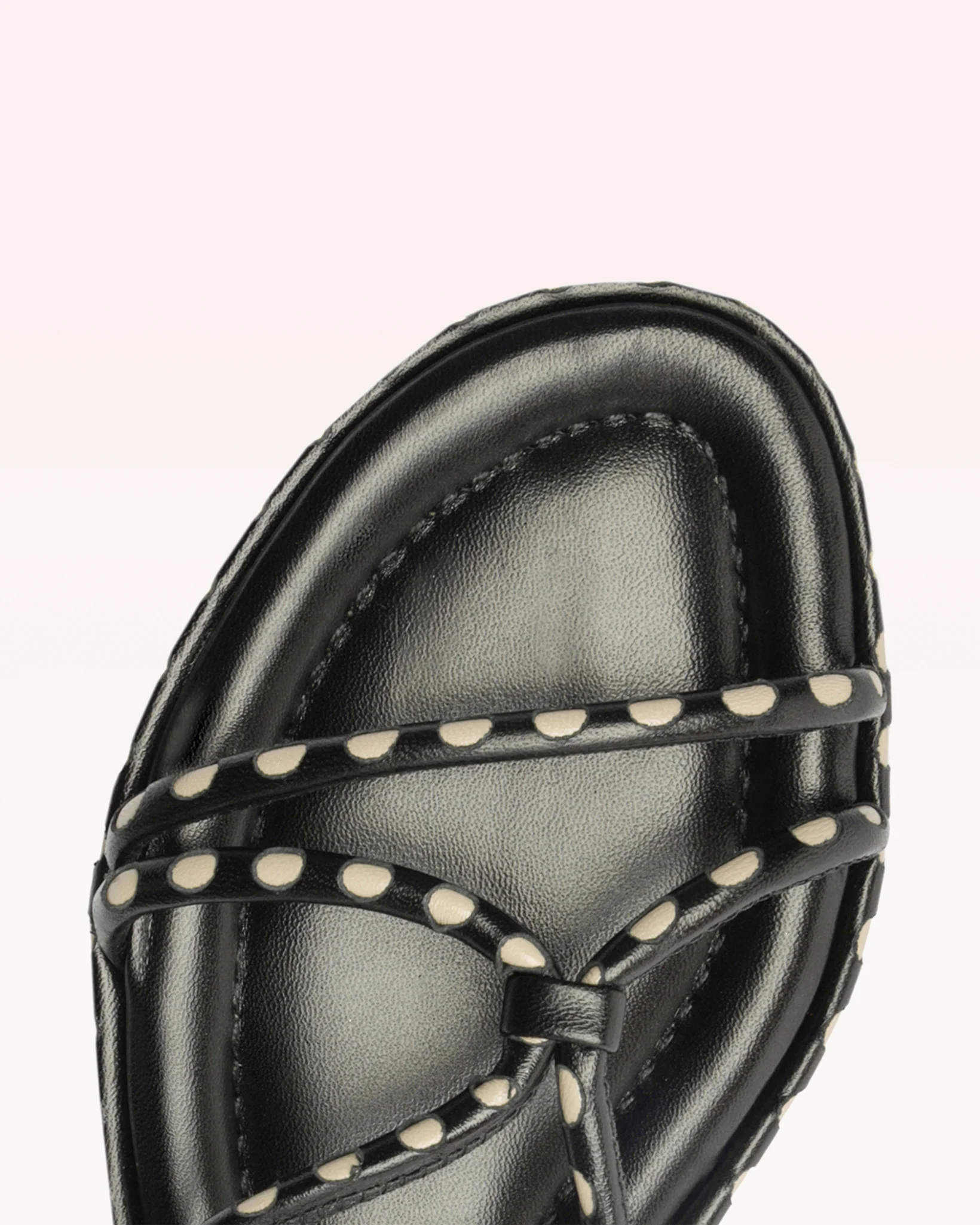 Donna Flat - Image 4