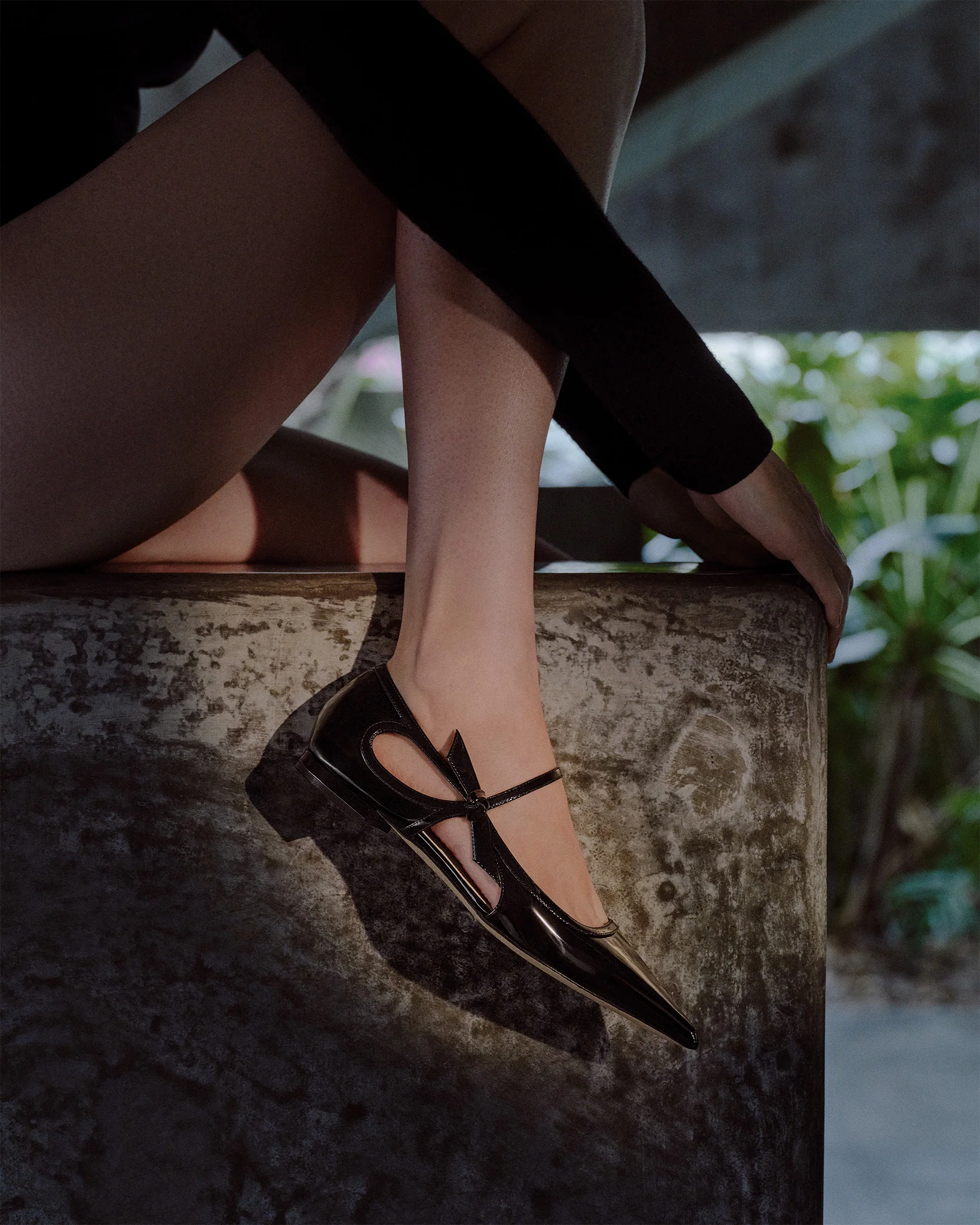 Luita Flat Black - Image 2